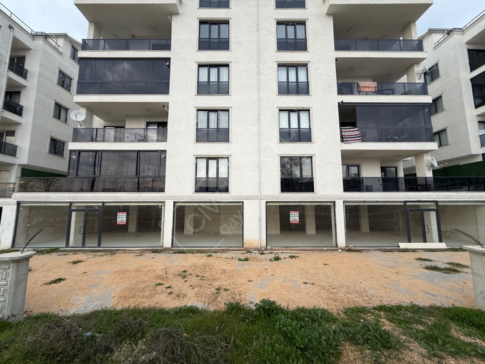 Nilüfer Akçalarda Kiralık 300m2 Dükkan