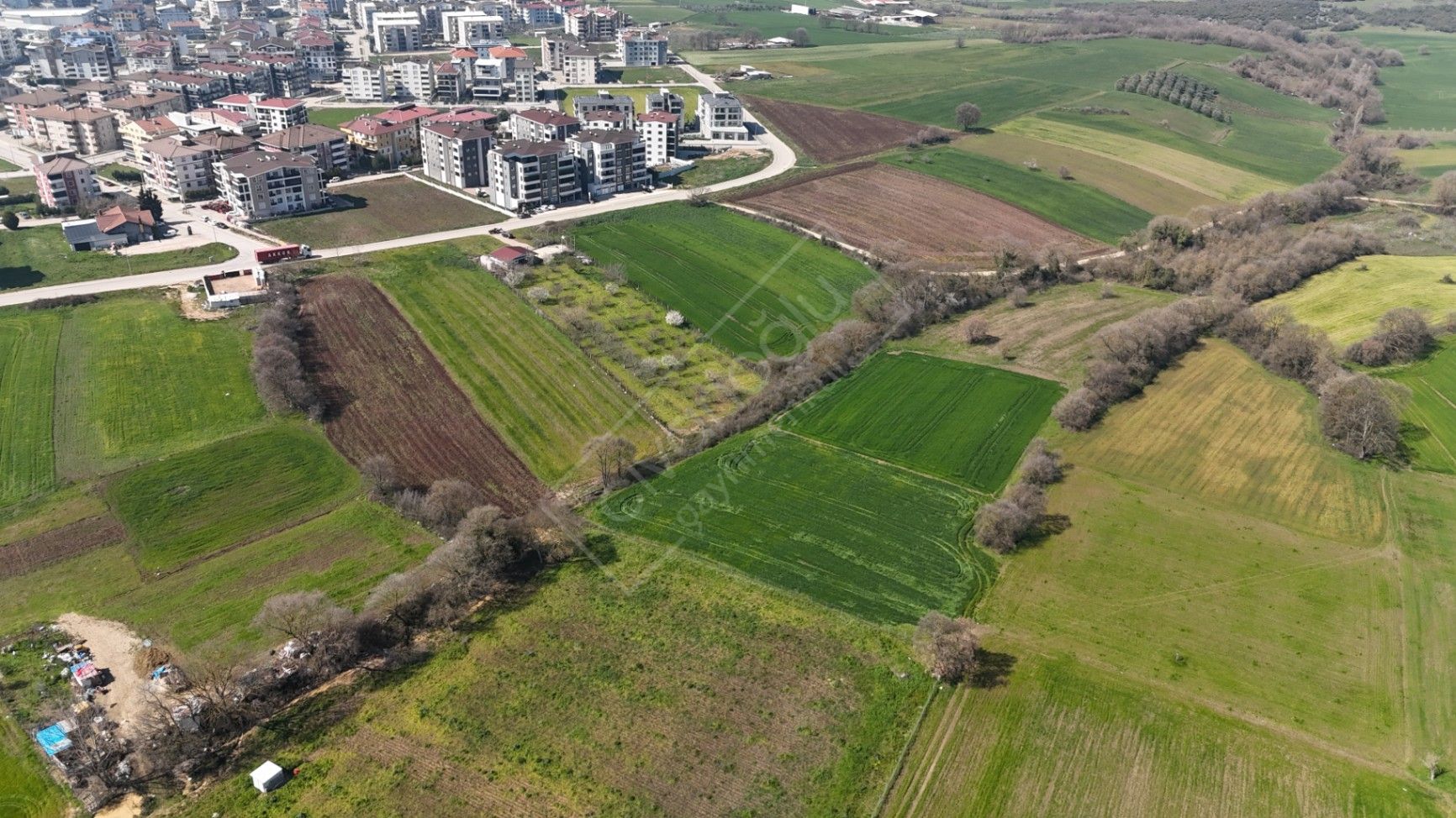 BURSA NİLÜFER AKÇALAR MAHALLESİNDE İMARA YAKIN YATIRIMLIK SATILIK ARAZİ 3