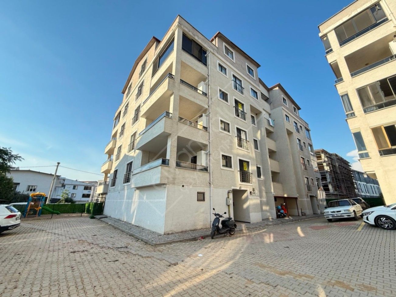 📍 AKÇALAR'DA SATILIK 3+1 DAİRE 2