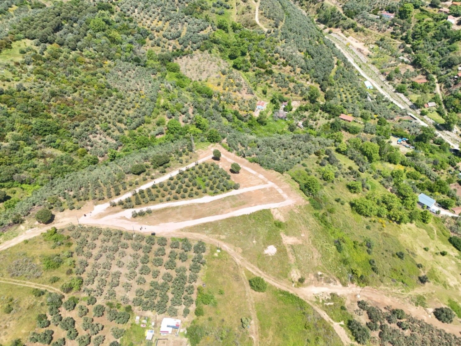 BALIKESİR TATLISU'DA DENİZE YAKIN SATILIK HOBİ BAHÇESİ 3