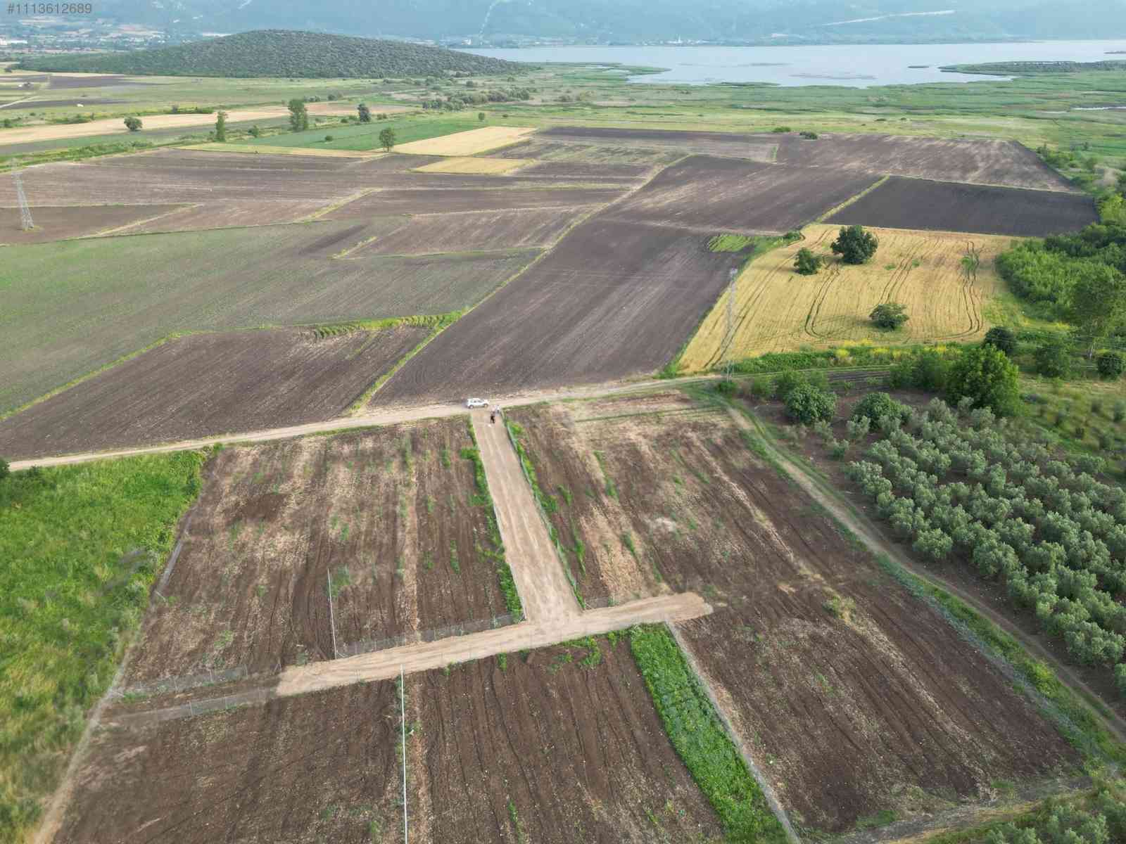 NİLÜFER ÇATALAĞIL'DA SATILIK GÖL MANZARALI ARAZİLER